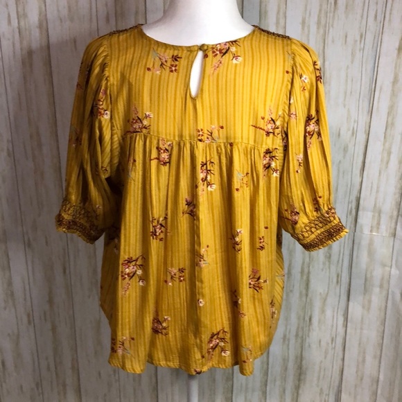 ACOS & A color gold size medium women’s top - Picture 2 of 11